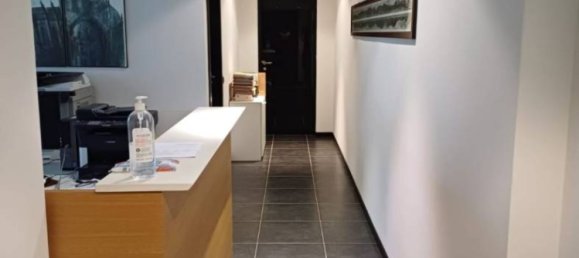 5 rooms Office in Como, Italy No. 100417 4