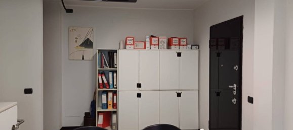 5 rooms Office in Como, Italy No. 100417 26