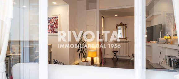 2 bedrooms Apartment in Rome, Italy No. 337894 9