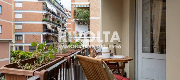 2 bedrooms Apartment in Rome, Italy No. 337894 12