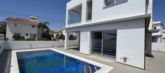 4 غرف نوم عقار تجاري في Paralimni, Cyprus رقم 7732 6