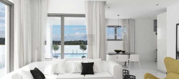 4 bedrooms House in Paralimni, Cyprus No. 7732 11