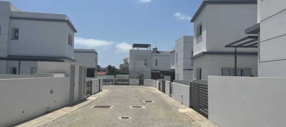 4 غرف نوم عقار تجاري في Paralimni, Cyprus رقم 7732 4