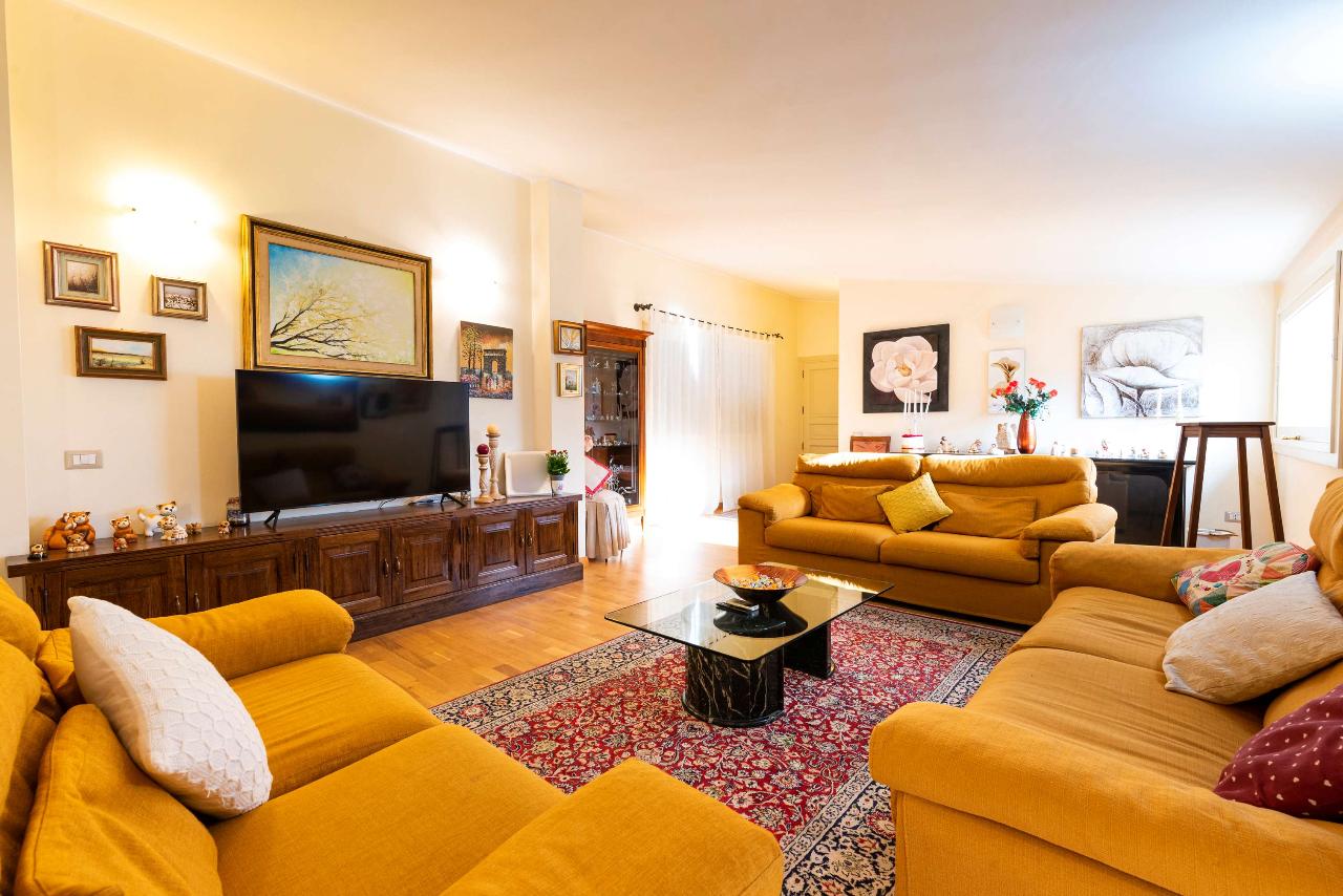 4غرفة شقة في Quartucciu, Italy رقم 15113