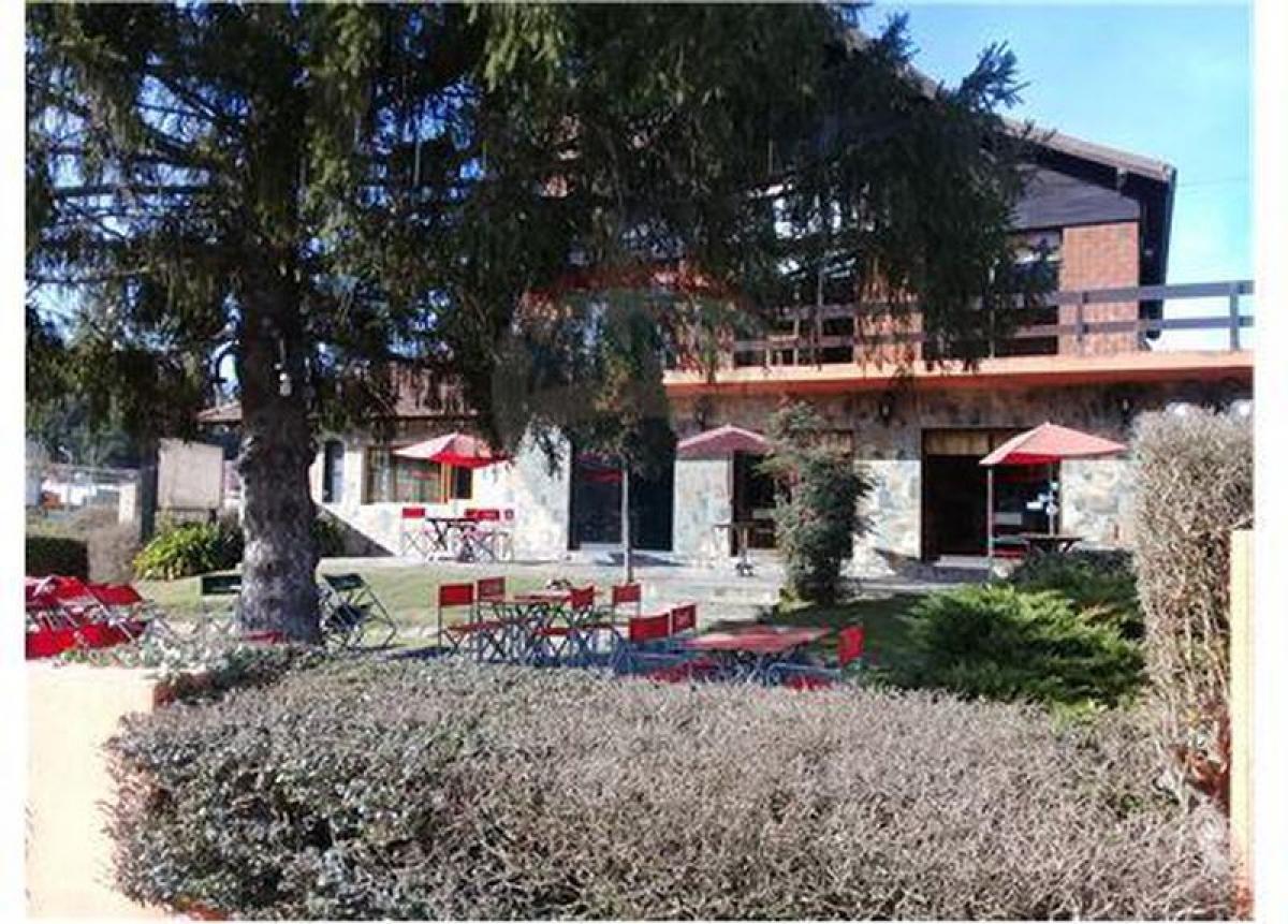 Propiedad comercial en Tandil, Argentina 200 m² No. 29474