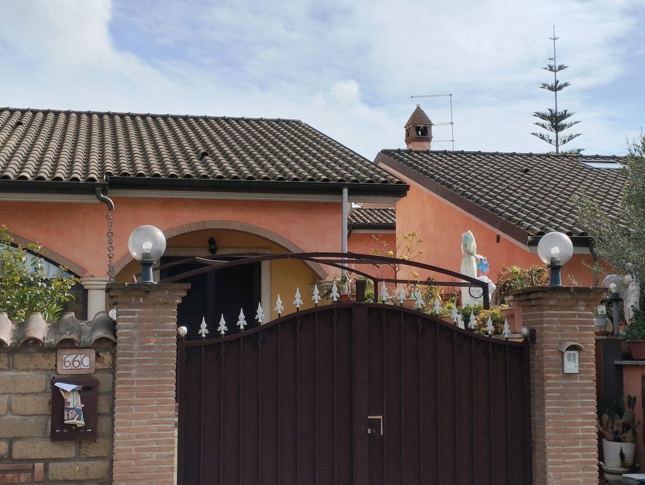 2-Zimmer Penthouse in Ardea, Italy, Nr. 223921