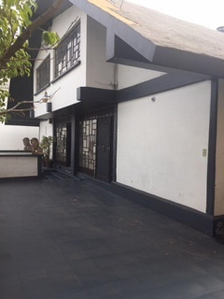  Office in Naucalpan de Juarez, Mexico No. 200303