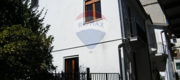 4-Zimmer Haus in Sant'Eusanio del Sangro, Italy, Nr. 35604 3