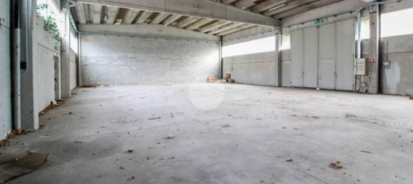 Almacén en Sant'Angelo Lodigiano, Italy 450 m² No. 225939 8