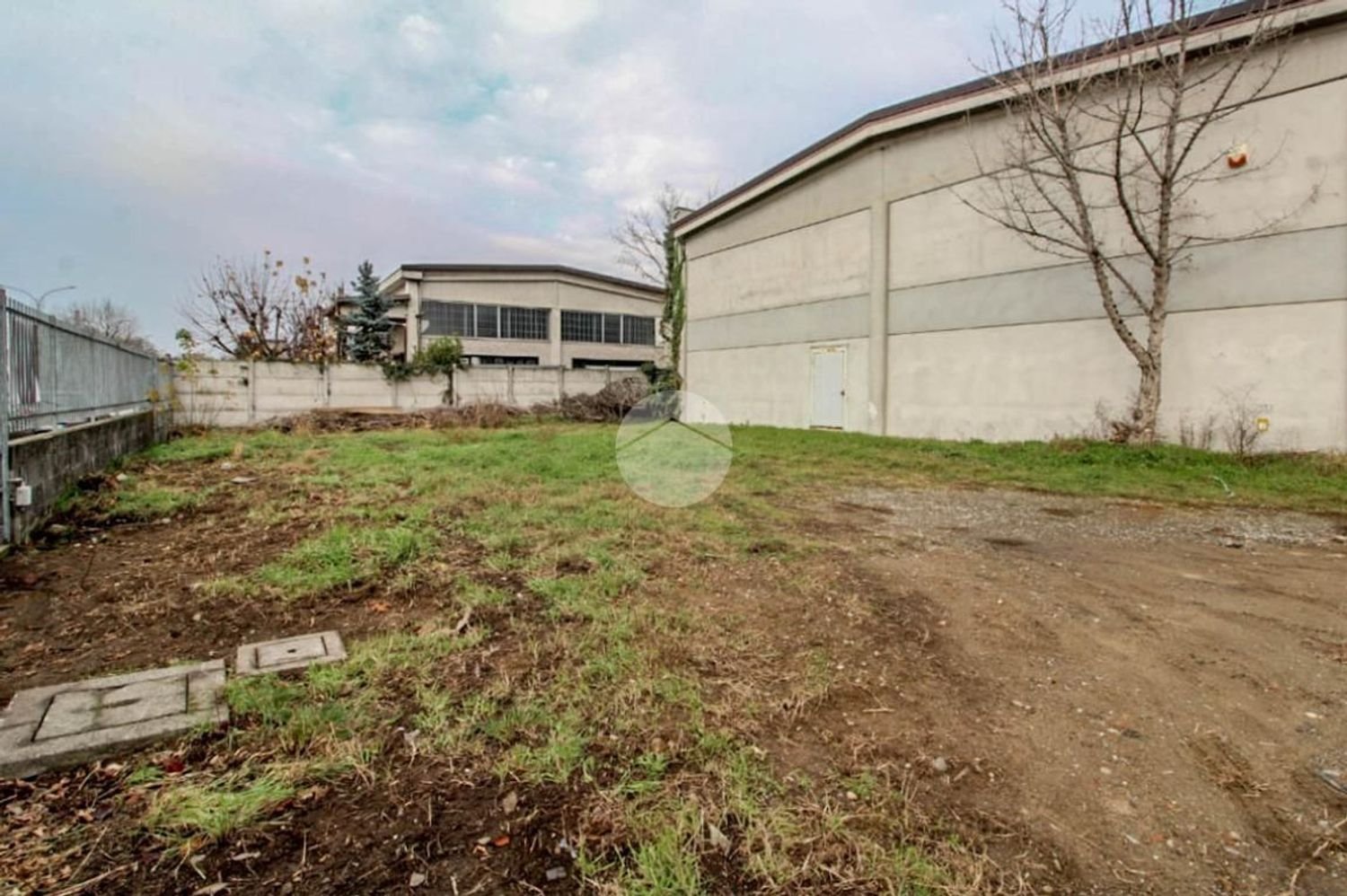 Almacén en Sant'Angelo Lodigiano, Italy 450 m² No. 225939