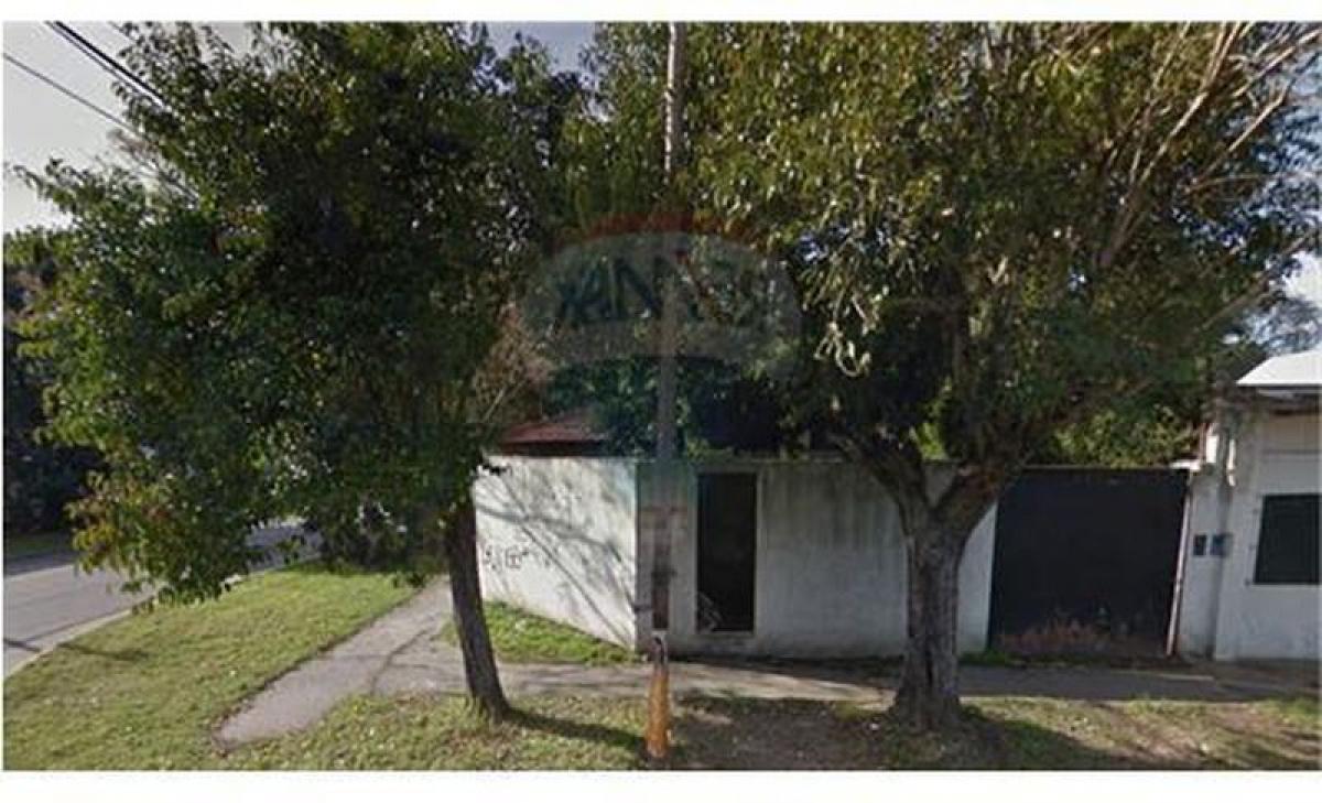 3 bedrooms House in Ituzaingo, Argentina No. 16576