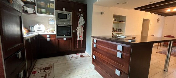 3 bedrooms House in Soulangis, France No. 159394 3