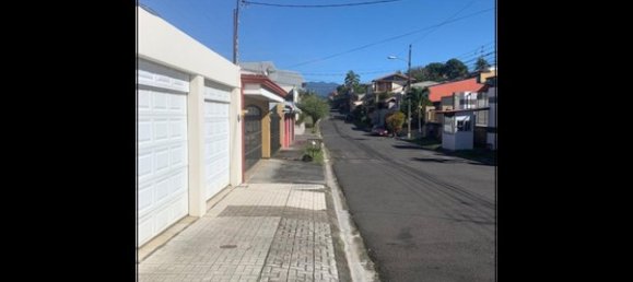 6 dormitorios сasa en venta en San José, San Isidro, Heredia, Costa Rica № 1015 3