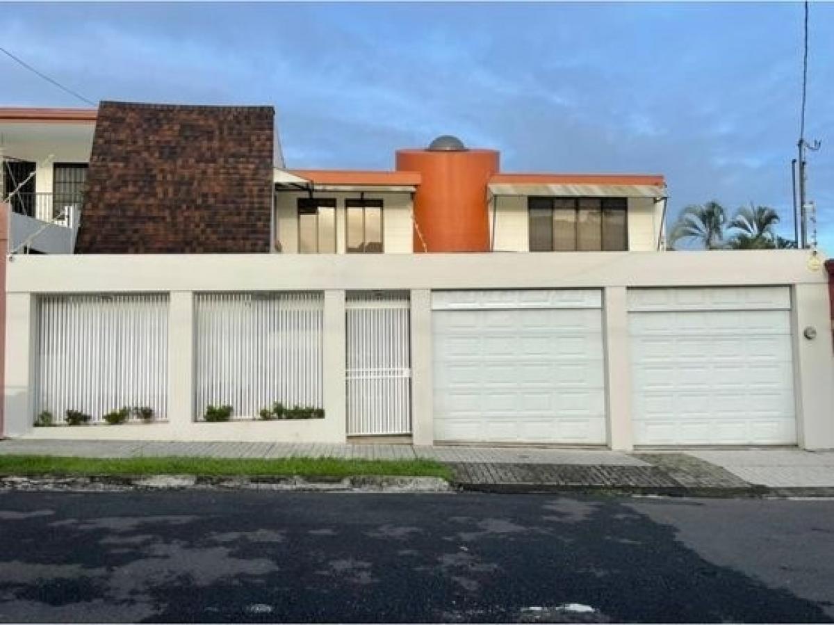 6 dormitorios сasa en venta en San José, San Isidro, Heredia, Costa Rica № 1015