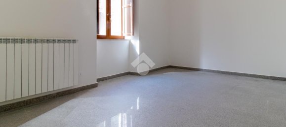 4 rooms Apartment in L'Aquila, Italy No. 7010 14