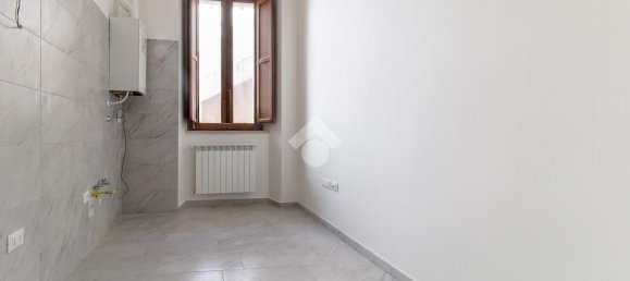 4 rooms Apartment in L'Aquila, Italy No. 7010 10