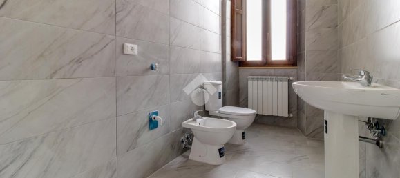 4 rooms Apartment in L'Aquila, Italy No. 7010 16