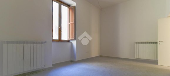 4 rooms Apartment in L'Aquila, Italy No. 7010 12