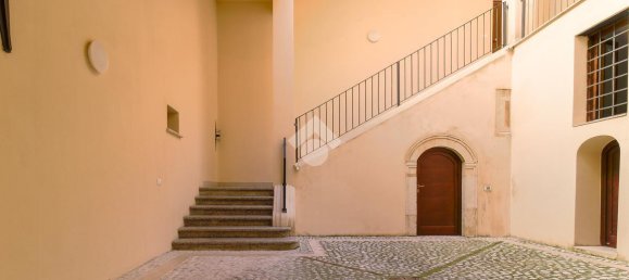 4 rooms Apartment in L'Aquila, Italy No. 7010 8