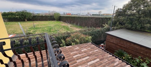 3 rooms House in Verona, Italy No. 306718 12