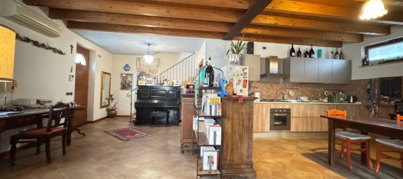 3 rooms House in Verona, Italy No. 306718 3