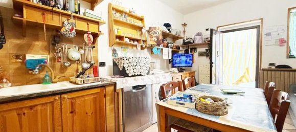 Casa de 3 dormitorios en Turate, Italy No. 373753 4