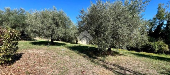 Terrain à Teramo, Italy 1512m² No. 377672 6