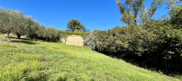 Terrain à Teramo, Italy 1512m² No. 377672 4