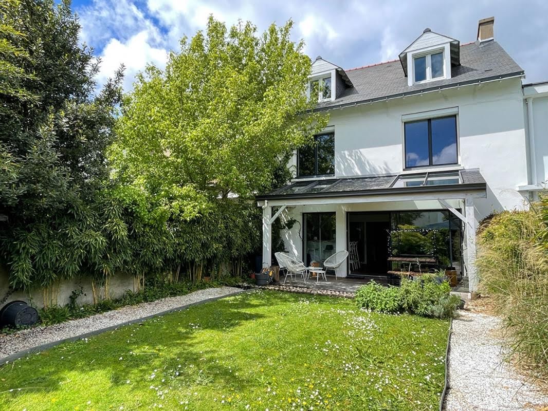 4 bedrooms House in Nantes, France No. 107923