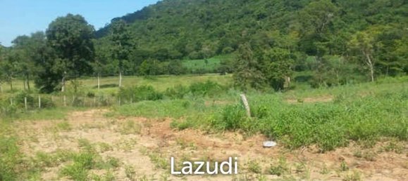 Commercial property in Sattahip, Thailand No. 16216 2