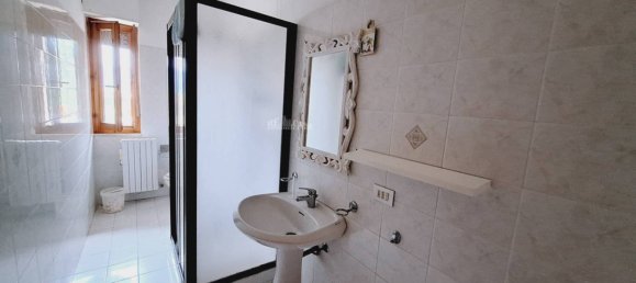 1 bedroom Apartment in Maltignano, Italy No. 141697 8