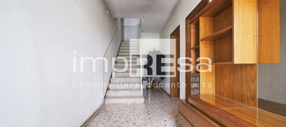 5 bedrooms House in Maserada sul Piave, Italy No. 359174 28