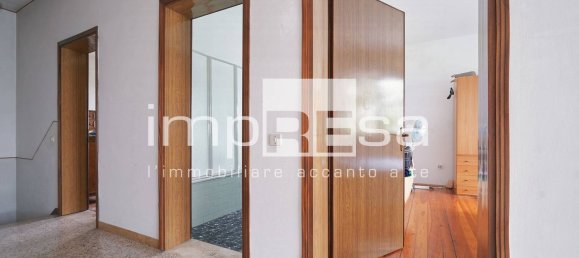 5 bedrooms House in Maserada sul Piave, Italy No. 359174 34