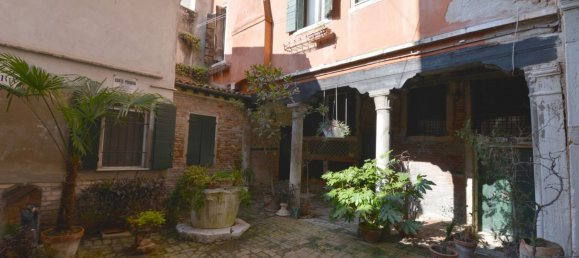 3 rooms Apartment in Venice, Italy No. 251229 44