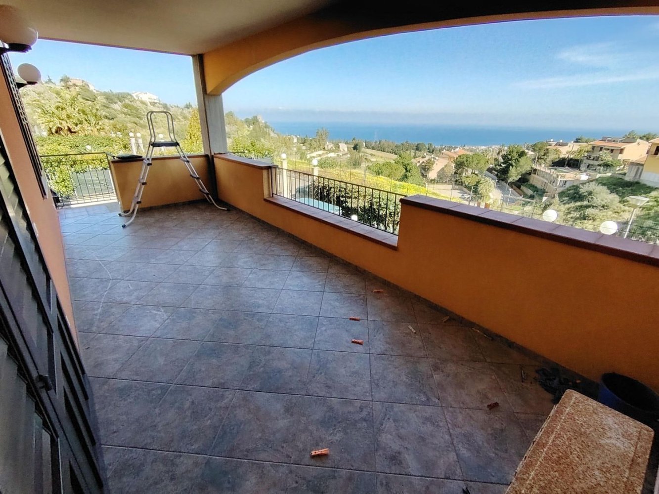 Вилла с 8 комнатами в Трабия, Италия № 48041