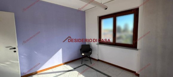 Apartamento de 3 dormitorios en Ispra, Italy No. 218885 10