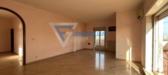 2 Schlafzimmer Penthouse in Syracuse, Italy, Nr. 288713 10