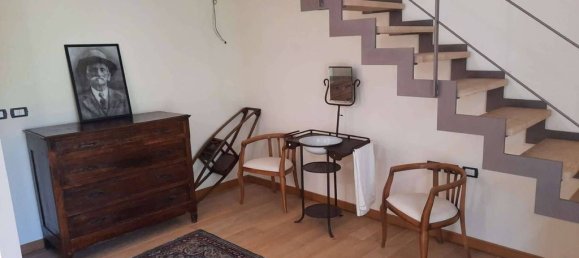 4 Schlafzimmer Haus in Corneliano d'Alba, Italy, Nr. 49736 7