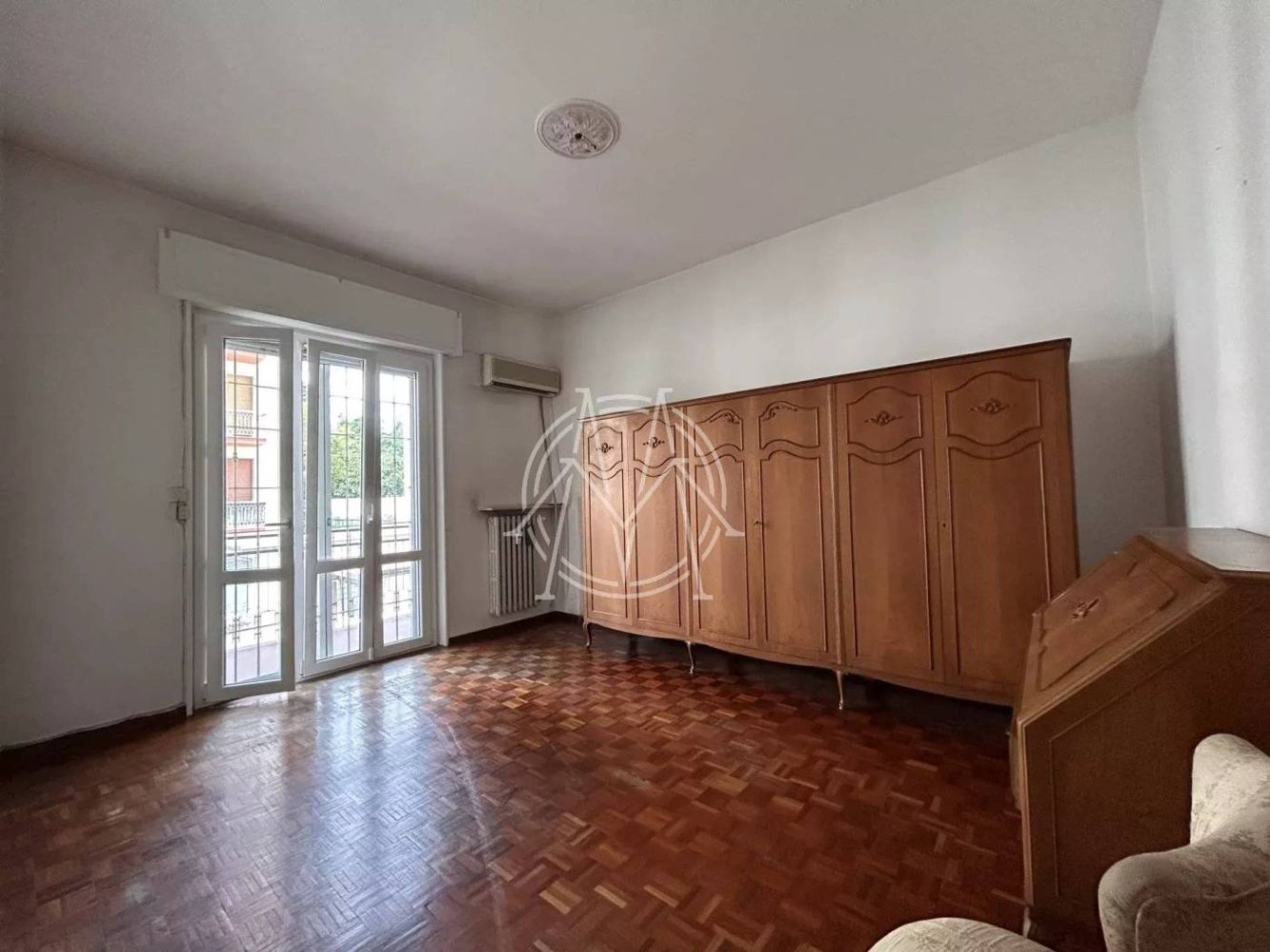 3 bedrooms Apartment in Parma, Italy No. 374243
