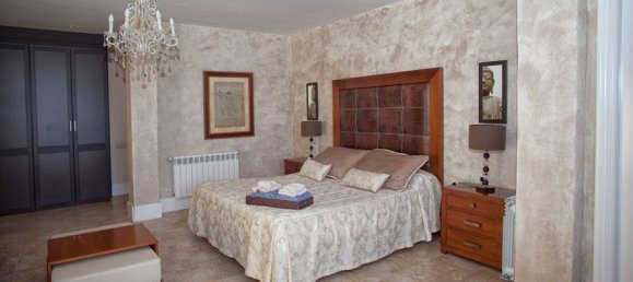 Дом с 7 спальнями в Валенсия, Испания № 93021 40