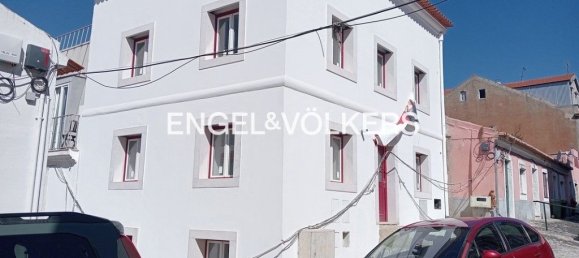 9 غرف نوم بناية في Lisbon, Portugal رقم 135019 13