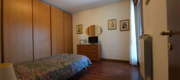 4 bedrooms Apartment in Venice, Italy No. 381679 9