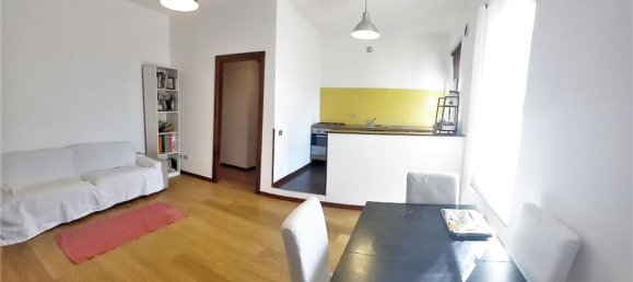 Apartamento de 3 divisões em Cremona, Italy N.º 124334 2