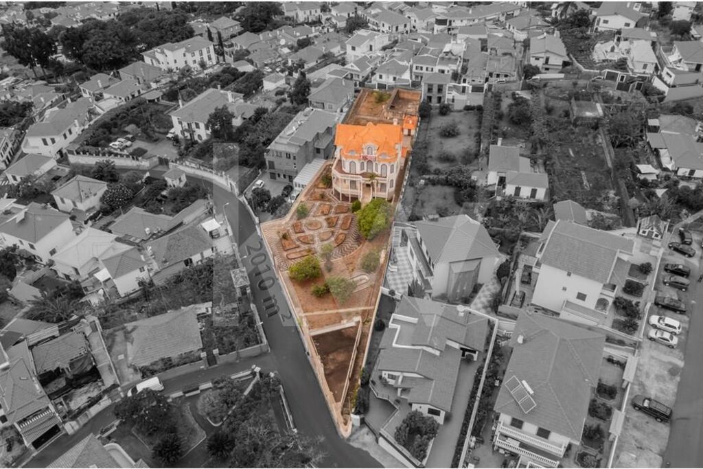 9 bedrooms Castles in Funchal, Portugal No. 146511