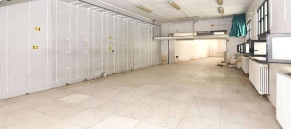 5 bedrooms Apartment in Milan, Italy No. 379399 5