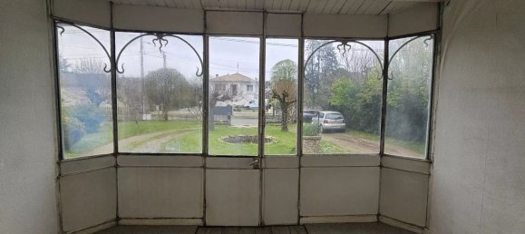 2 bedrooms House in Pineuilh, France No. 340272 2