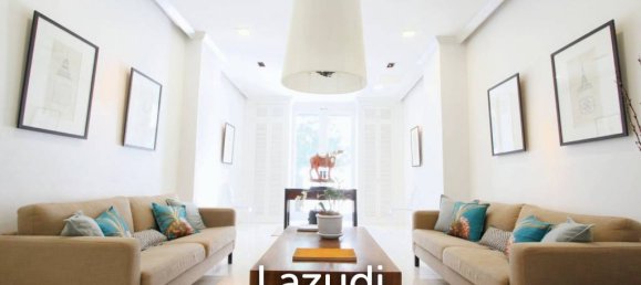 3 bedrooms Bungalow in Bangkok, Thailand No. 14817 2