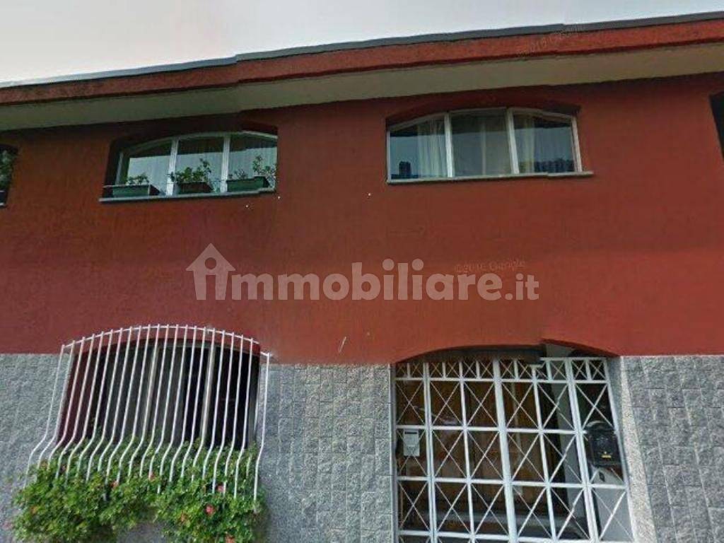 2 Schlafzimmer Wohnung in Leggiuno, Italy, Nr. 283012