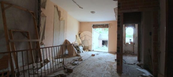 Здание 200м² в Бальдиссеро д’Альба, Италия № 177716 8