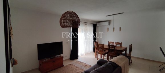 Квартира с 2 спальнями в Сент-Джулианс, Мальта № 11390 2